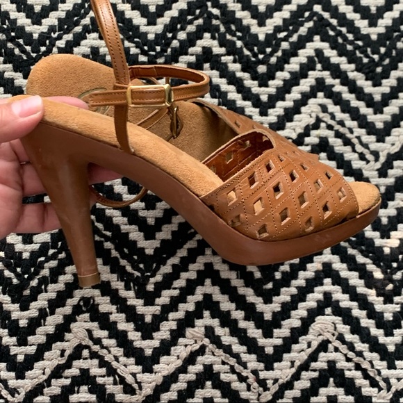 Vintage 70’s Disco Era Platform Sandals - Picture 6 of 14